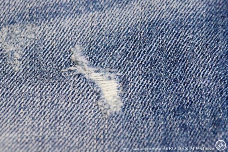 ユニクロ　おすすめジーンズ・デニム「スリムフィットダメージジーンズ」（UNIQLO）