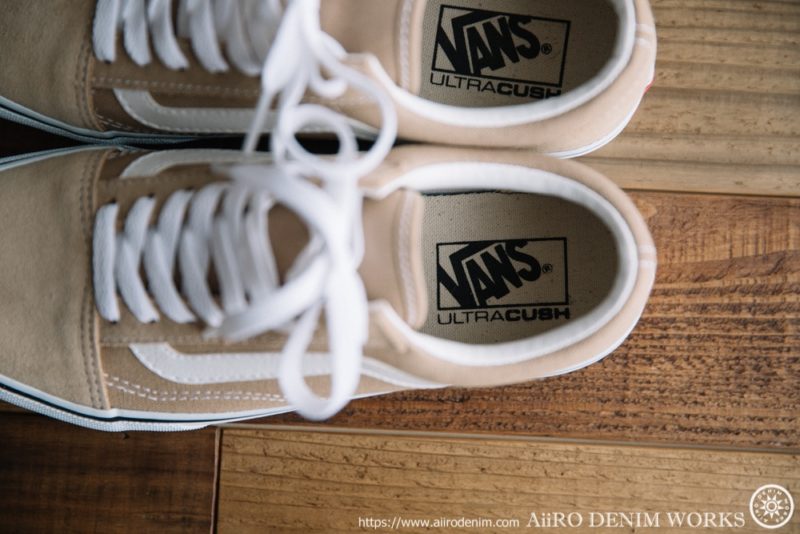 ベージュ・スエードのヴァンズ『オールドスクール“ジンジャー”』（VANS ...